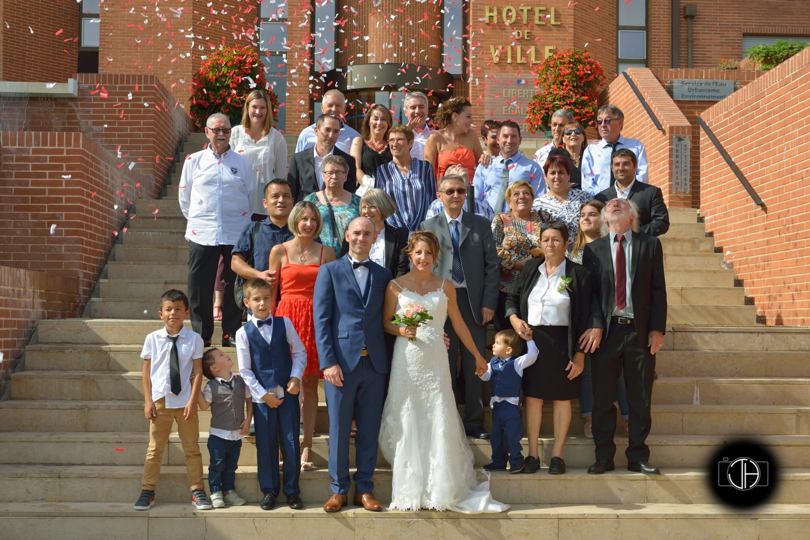 Photo groupe mariage mairie Muret
